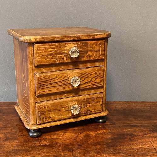 Small Victorian Pine Trinket Chest image-1