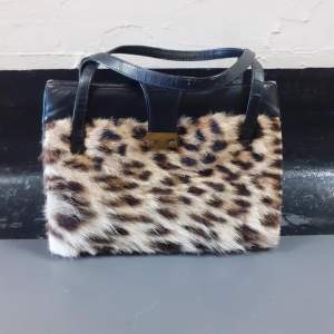 Vintage Exclusive Design Handbag with Fur and Leather