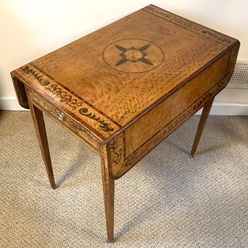 18th Century Marquetry Satinwood Pembroke Table image-3
