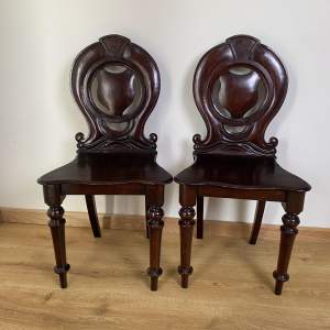 Pair of Victorian Hall Chairs Rich Dark Mahogany - 19th Century
