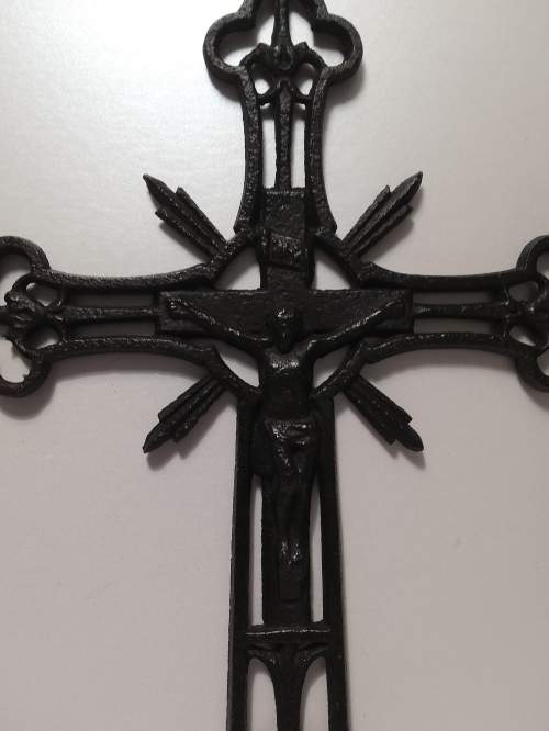 Late 19th - Early 20th Century French Cast Iron Crucifix image-5