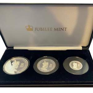 The Queens Coronation Jubilee Silver Proof Coin Collection