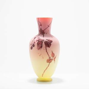 A Late 19th Century Thomas Webb Queens Burmese Ware Glass Vase