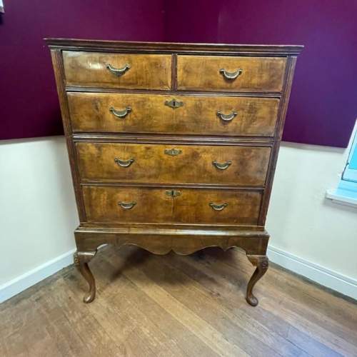 Antique George II Walnut Chest on Stand image-6