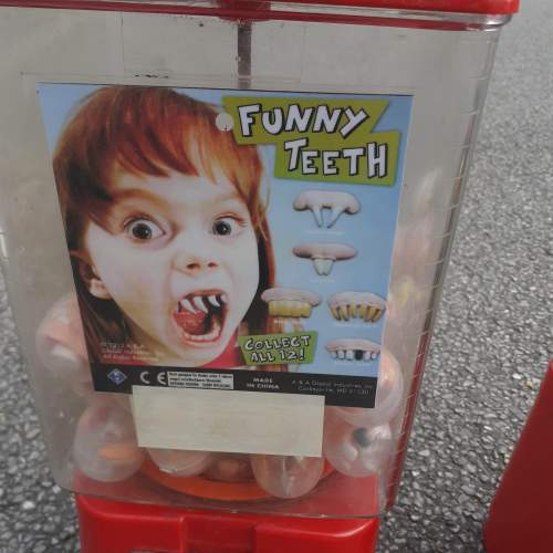 Pair Of Vintage Candy Dispensers - Funny Teeth + Pirates image-2