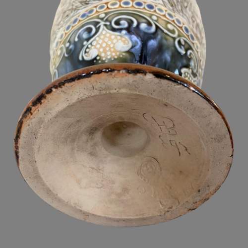 A Doulton Lambeth Vase by Hannah Barlow image-5