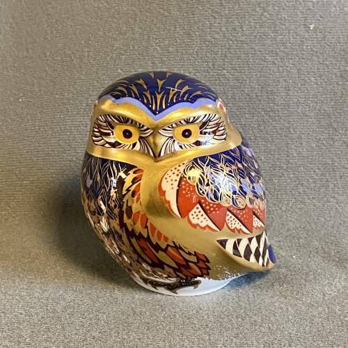 Royal Crown Derby Owl Paperweight image-1