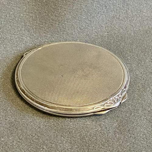 1930s Silver Compact image-1