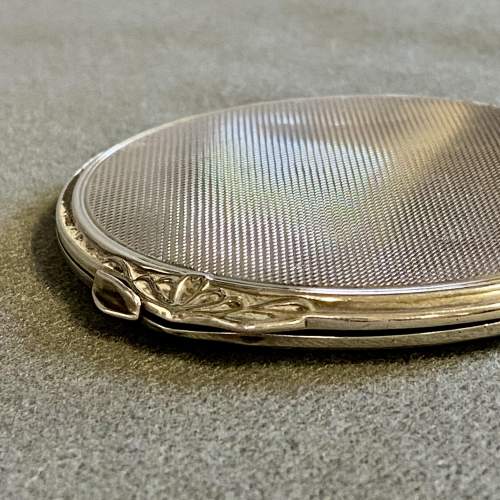 1930s Silver Compact image-2