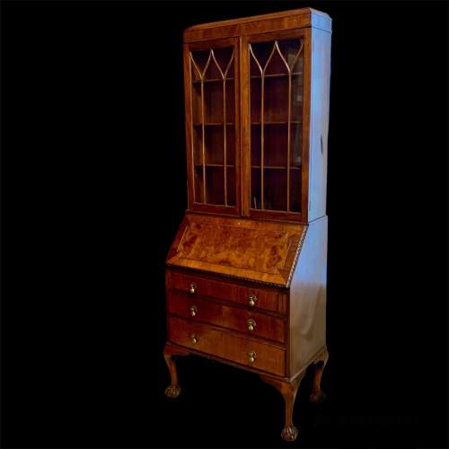 Late 19th Century Walnut Bureau Bookcase image-1