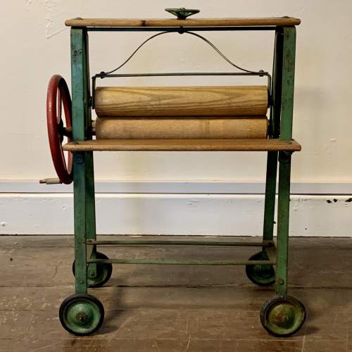 Vintage Triang Toy Mangle Clothes Horse and Washtub image-3
