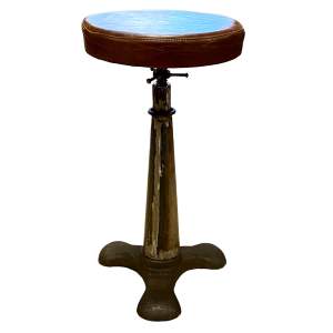 Singer Rise and Fall Stool