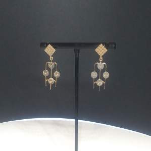 Unusual 9ct Gold Modernist Earrings. London 1977