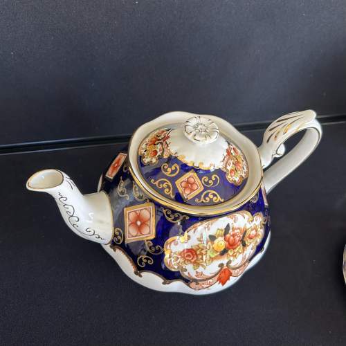 Royal Albert Heirloom Tea Set image-4