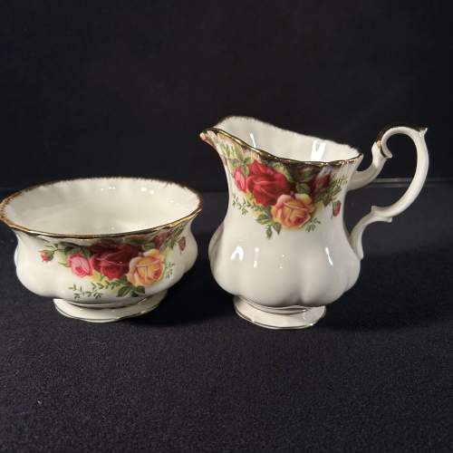 Royal Albert Old Country Roses Tea Set image-5
