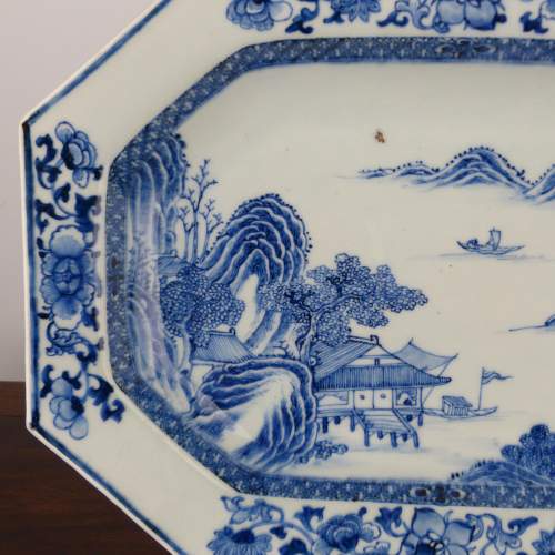 A Blue & White Chinese Porcelain Serving Dish 18th Century image-2