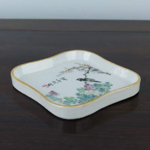 A Chinese Porcelain Bird & Flower Dish image-3