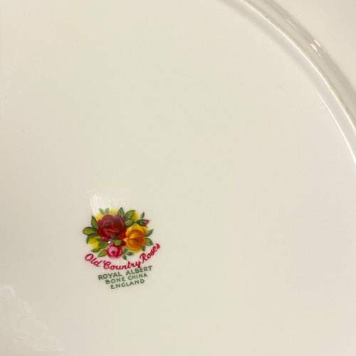 Set of Six Royal Albert Old Country Roses Dinner Plates image-4