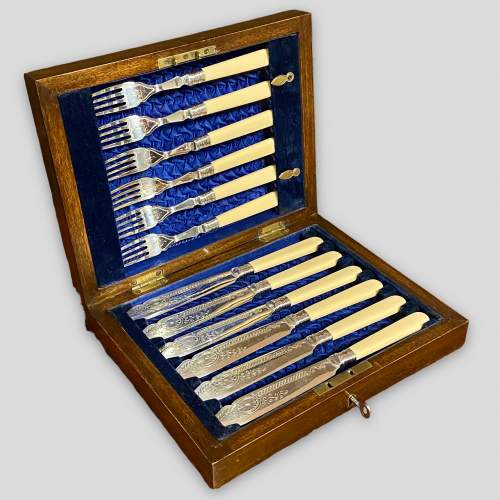Silver Plated Mid Century Boxed Fish Knives and Forks image-1