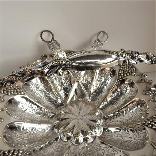 Impressive Edwardian Silver Plate Table Grape Basket & Scissors image-6
