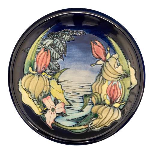 Moorcroft Pottery Pond Flowers Plate with Box image-1