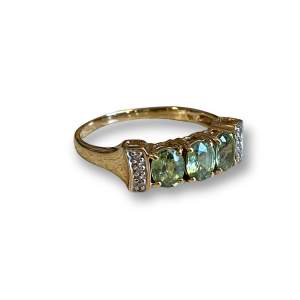 9ct Gold Peridot and Diamond Ring