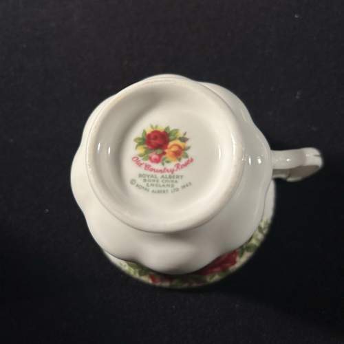 Royal Albert Old Country Roses Tea Set image-6