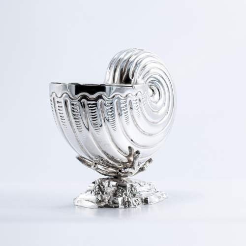 A Vintage Silver Plated Nautilus Shell Spoon Warmer image-2