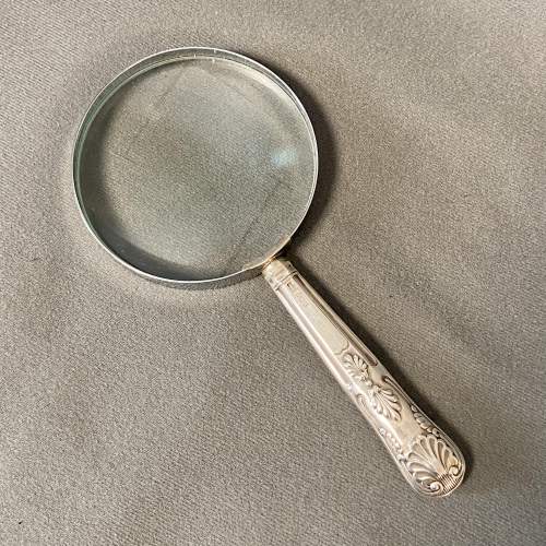 Silver Handle Magnifying Glass image-5