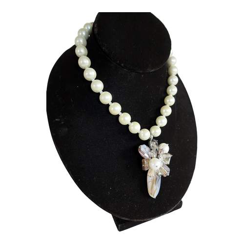 Vintage 1980's Statement Faux Pearl & Crystal Costume Necklace image-6