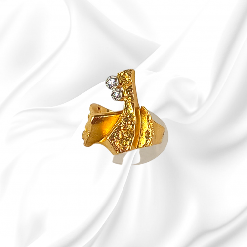 Lapponia Stunning 18ct Gold Diamond Ring image-1