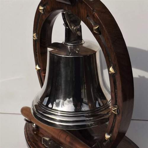 Victorian Silver Plated Bell on Large Oak Horseshoe Dinner Bell image-5