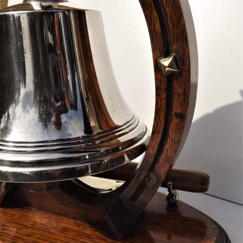 Victorian Silver Plated Bell on Large Oak Horseshoe Dinner Bell image-6
