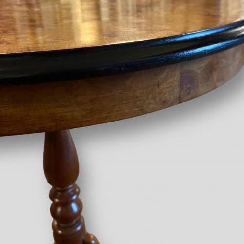 Lovely 19th Century Blonde Walnut Occasional Table image-2