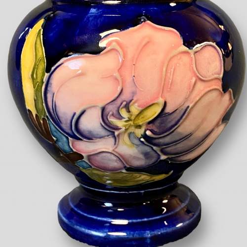 Small Moorcroft Magnolia Vase image-4