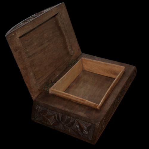 Ethnographica - A Fine Carved Hardwood Indian Box image-6