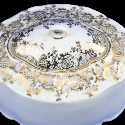 Decorative Antique White and Gilt Teapot image-5