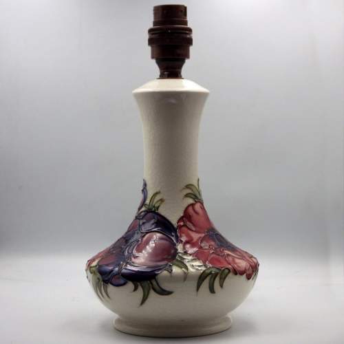 Moorcroft Pottery White Anemone Pattern Table Lamp image-1