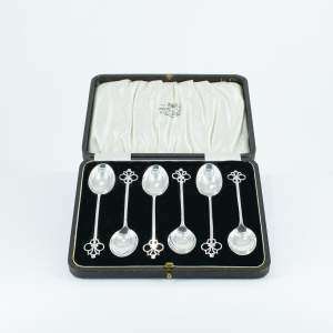 A Cased Set of Art Deco Period Sterling Silver Teaspoons