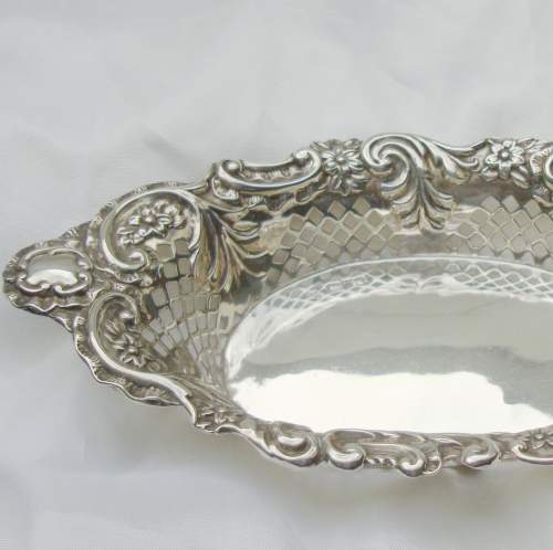 Victorian Oval Silver Dish image-3