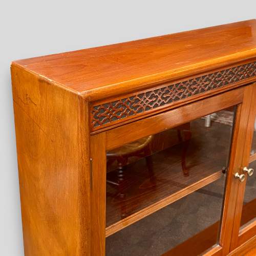 Early 20th Century Mahogany Two Tier Triple Bookcase image-6