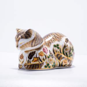 A Royal Crown Derby Ceramic Cottage Garden Cat Paperweight
