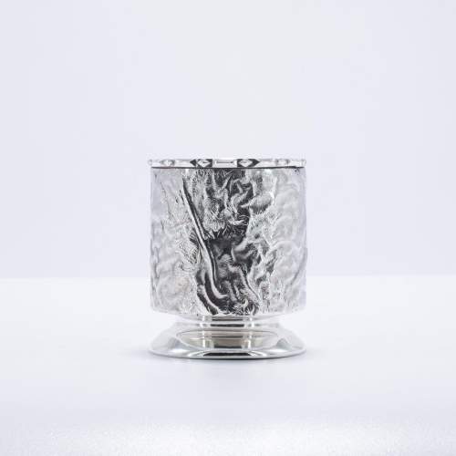A Small Vintage Sterling Silver Cup image-1