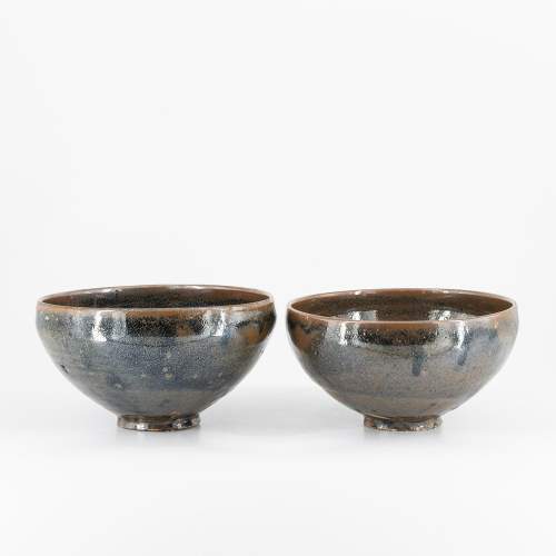 A Pair of Antique Chinese Jin Dynasty Stoneware Bowls image-1
