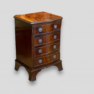 Small Mahogany Bow Fronted Chest of Drawers