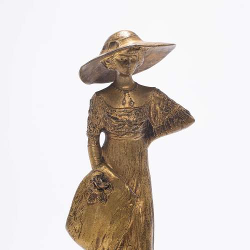 Antique French Gilt Bronze Figure of an Elegant Lady image-3