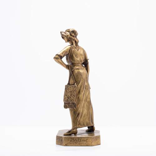 An Antique French Gilt Bronze Figure of an Elegant Lady image-3
