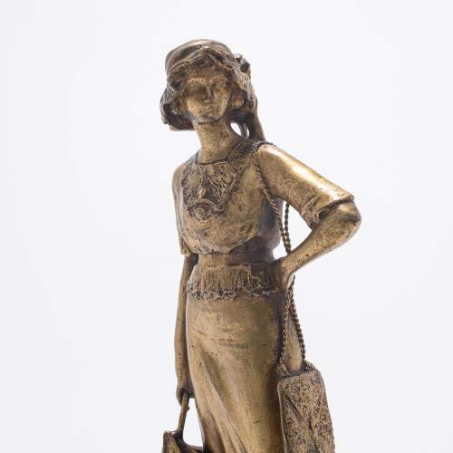 An Antique French Gilt Bronze Figure of an Elegant Lady image-4