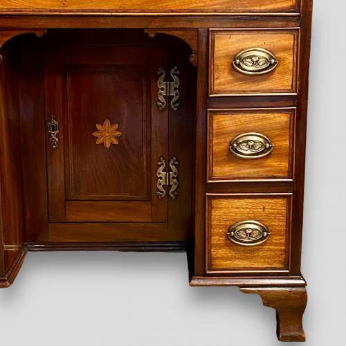 19th Century Mahogany Kneehole Desk image-3