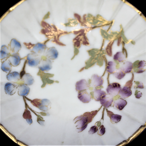 Circa 1890 Decorative Royal Worcester Miniature Dish image-3